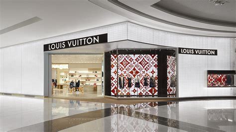 louis vuitton emirates mall|louis vuitton eau dxb.